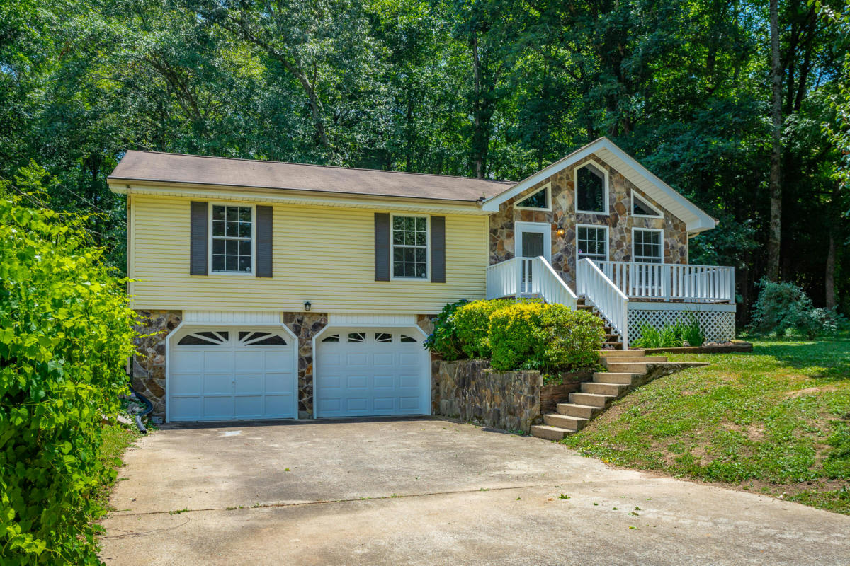 7222 S WOLFTEVER DR, OOLTEWAH, TN 37363, photo 1 of 20